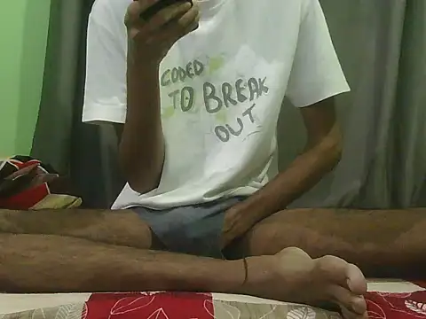 Snapshot of rockyy23boy chatting on May 27, 2026, 2:08 am rockyy23boy online show from May 27, 2026, 2:08 am