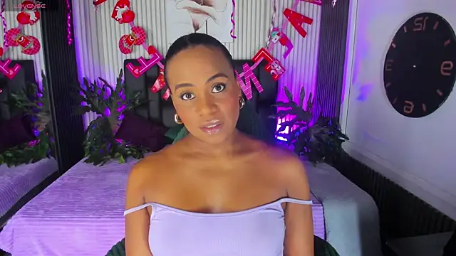 AriebonyBrooke online show from February 16, 2026, 12:23 pm