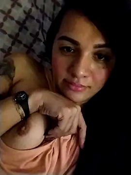 Snapshot of enoria1992 chatting on September 21, 2025, 12:51 pm enoria1992 online show from September 21, 2025, 12:51 pm