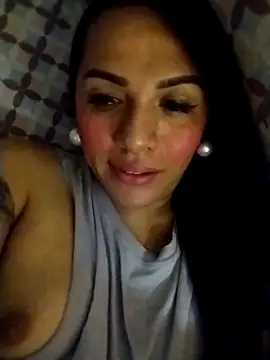 Snapshot of enoria1992 chatting on October 6, 2025, 2:47 pm enoria1992 online show from October 6, 2025, 2:47 pm