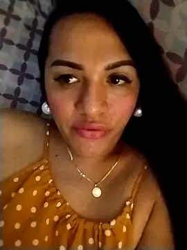 Snapshot of enoria1992 chatting on October 10, 2025, 3:27 am enoria1992 online show from October 10, 2025, 3:27 am