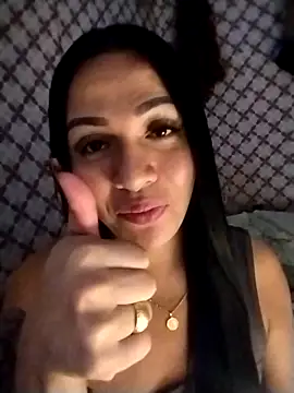 Snapshot of enoria1992 chatting on October 11, 2025, 12:47 pm enoria1992 online show from October 11, 2025, 12:47 pm