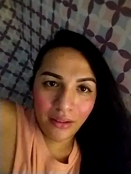 Snapshot of enoria1992 chatting on October 17, 2025, 5:54 am enoria1992 online show from October 17, 2025, 5:54 am