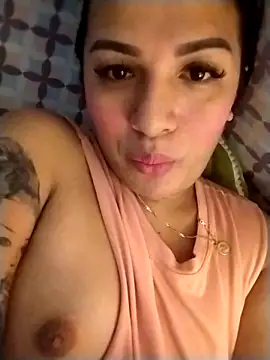 Snapshot of enoria1992 chatting on October 27, 2025, 11:20 pm enoria1992 online show from October 27, 2025, 11:20 pm