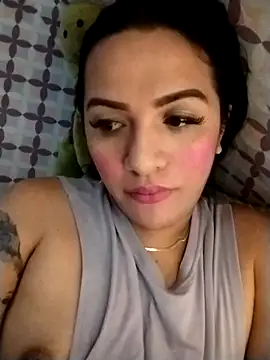 Snapshot of enoria1992 chatting on November 7, 2025, 12:54 am enoria1992 online show from November 7, 2025, 12:54 am