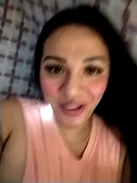 Snapshot of enoria1992 chatting on November 15, 2025, 12:52 am enoria1992 online show from November 15, 2025, 12:52 am