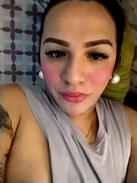 Snapshot of enoria1992 chatting on November 20, 2025, 12:11 am enoria1992 online show from November 20, 2025, 12:11 am