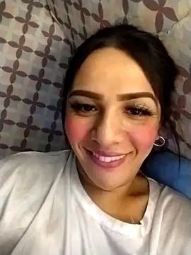 enoria1992 online show from April 21, 2026, 2:26 am