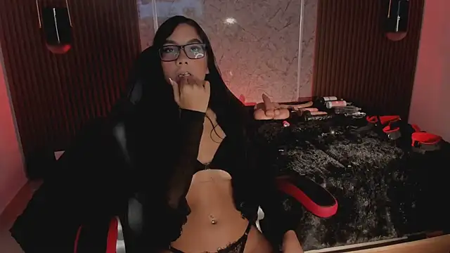 liah cleir online show from October 8, 2025, 8:50 pm