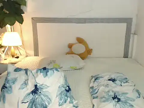 Amanda cummersxxx online show from September 12, 2025, 9:15 pm