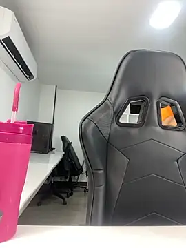 megan bigboobs  online show from October 21, 2025, 10:38 am