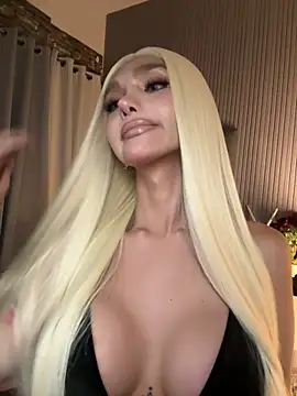 EmeraldGreyson online show from April 16, 2026, 8:59 am