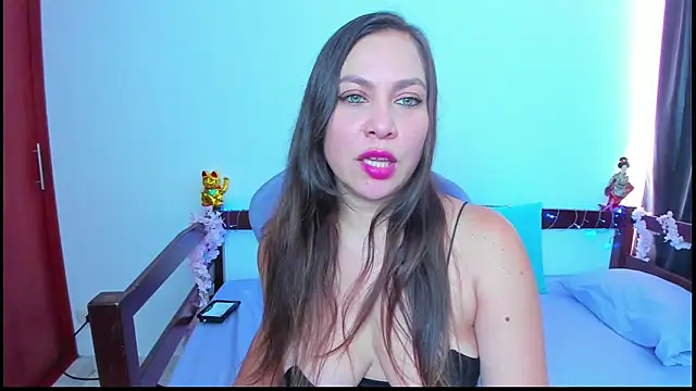 Luna-Gomez online show from April 22, 2026, 3:24 pm