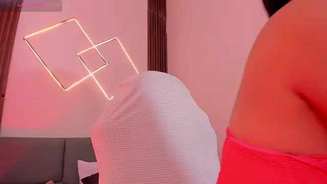 Miiaa jones online show from March 7, 2026, 2:25 pm