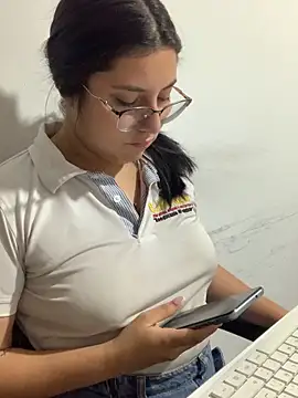 Velma star online show from September 12, 2025, 10:59 am