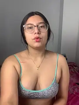 Velma star online show from November 29, 2025, 1:36 pm