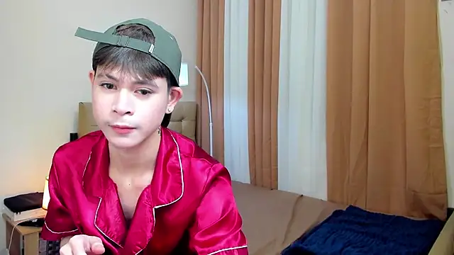 hotfreshdior online show from September 10, 2025, 4:51 pm