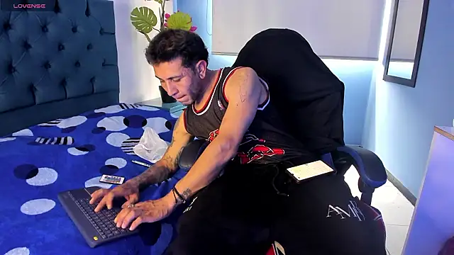 Thonixxx mr online show from March 2, 2026, 7:21 pm