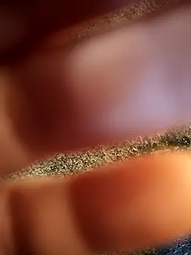 daisylouis online show from April 7, 2026, 11:59 pm