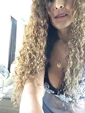 evasweett   online show from April 23, 2026, 2:30 pm