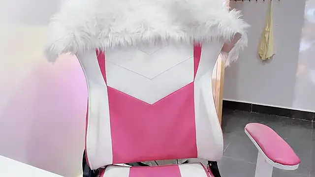 CindyQueen22 online show from December 20, 2025, 7:15 am