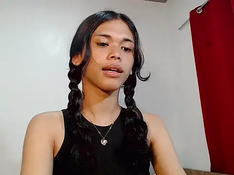 urcurlydiva online show from October 25, 2025, 5:26 am