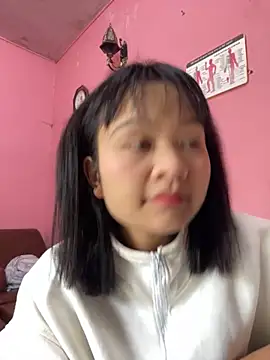 Daisy018 online show from September 27, 2025, 4:06 am