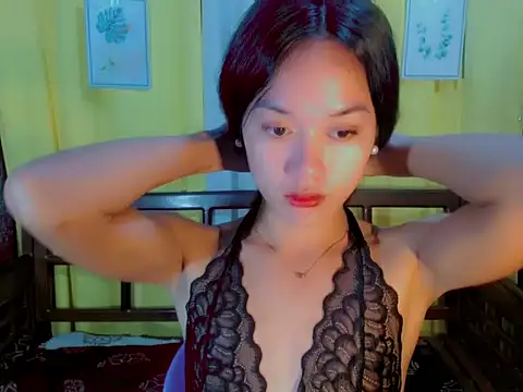 sexybabewarrior online show from March 13, 2026, 9:43 pm