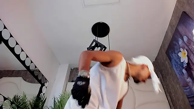 Snapshot of Thiagoferreti chatting on October 15, 2025, 3:39 am Thiagoferreti online show from October 15, 2025, 3:39 am