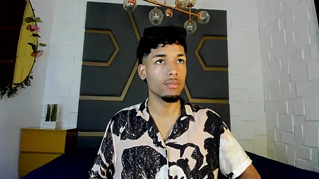 Snapshot of Thiagoferreti chatting on November 22, 2025, 1:54 pm Thiagoferreti online show from November 22, 2025, 1:54 pm