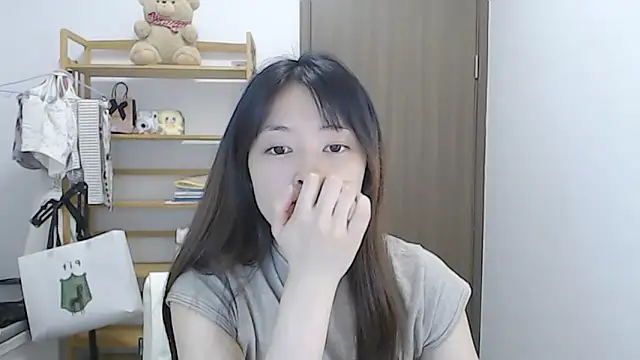 Snapshot of Mimi-cnbaby chatting on May 2, 2026, 1:05 pm Mimi-cnbaby online show from May 2, 2026, 1:05 pm