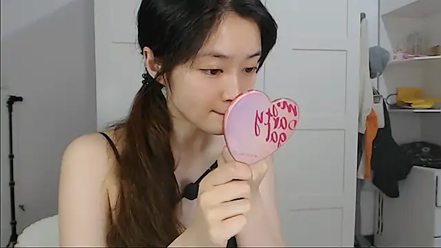 Snapshot of Mimi-cnbaby chatting on May 23, 2026, 5:12 am Mimi-cnbaby online show from May 23, 2026, 5:12 am