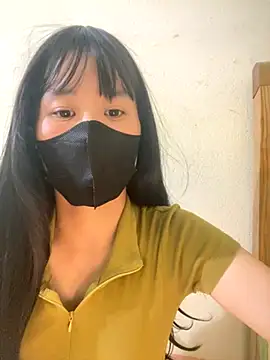 Lucy217 online show from September 22, 2025, 1:24 pm