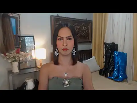 Nathalieheartt online show from November 25, 2025, 3:50 am