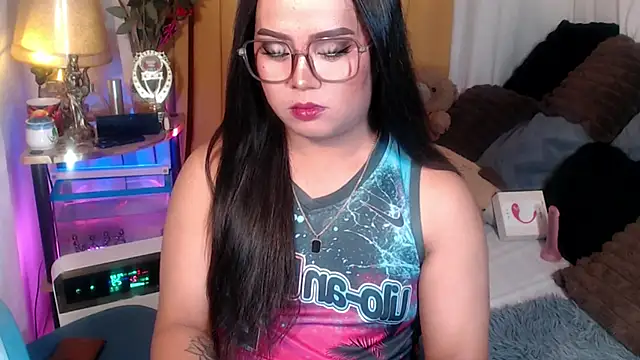 Snapshot of YourSweet-mich chatting on April 23, 2026, 12:29 pm YourSweet-mich online show from April 23, 2026, 12:29 pm