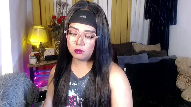 Snapshot of YourSweet-mich chatting on May 10, 2026, 8:36 pm YourSweet-mich online show from May 10, 2026, 8:36 pm