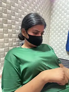 Hot Jaanvi  online show from May 11, 2026, 6:08 am