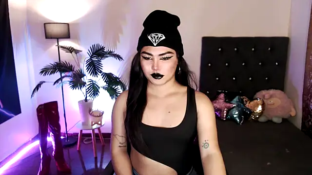 Unique Maya online show from March 2, 2026, 6:26 pm