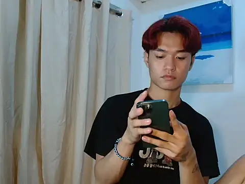 ur little secret online show from October 15, 2025, 4:29 pm