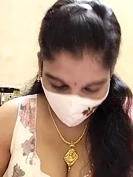 amelia-rani online show from October 13, 2025, 5:46 pm