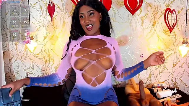 NAOMY COOPER online show from April 27, 2026, 8:29 pm