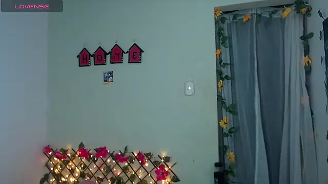 Angie Lee01 online show from October 26, 2025, 11:05 am