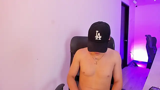 BenitoSaenz online show from September 19, 2025, 12:06 pm