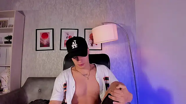 BenitoSaenz online show from November 9, 2025, 11:52 am