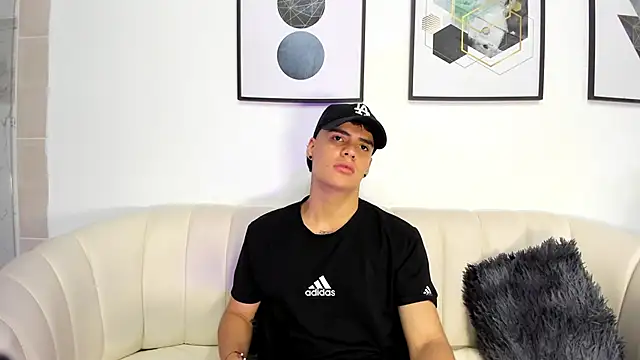 BenitoSaenz online show from April 19, 2026, 12:37 pm