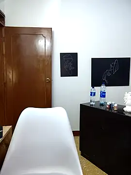 SeleneLuminari8 online show from November 28, 2025, 3:14 pm