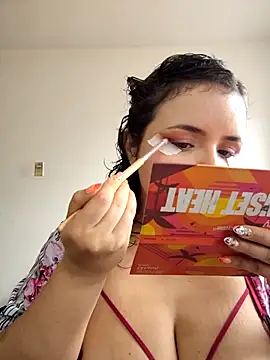 SeleneLuminari8 online show from January 31, 2026, 7:11 pm