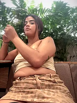 Kaily Sweet16 online show from October 31, 2025, 7:37 pm