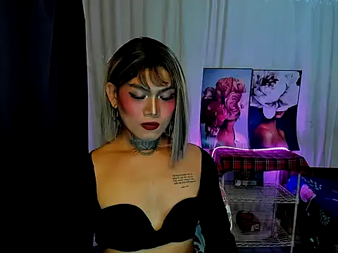 kimmy slut online show from October 10, 2025, 7:13 pm