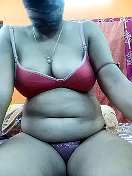 Hotpuja25 online show from September 13, 2025, 4:51 pm